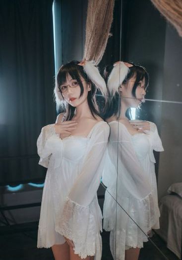 女邻居的初体验_华人原创AV免费在线观看