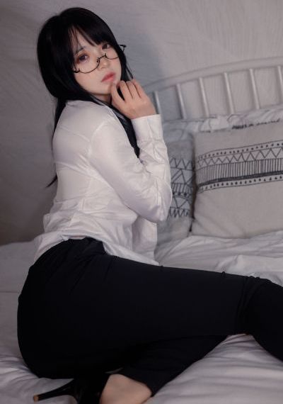 菠萝视频免费观看_720完整版观看