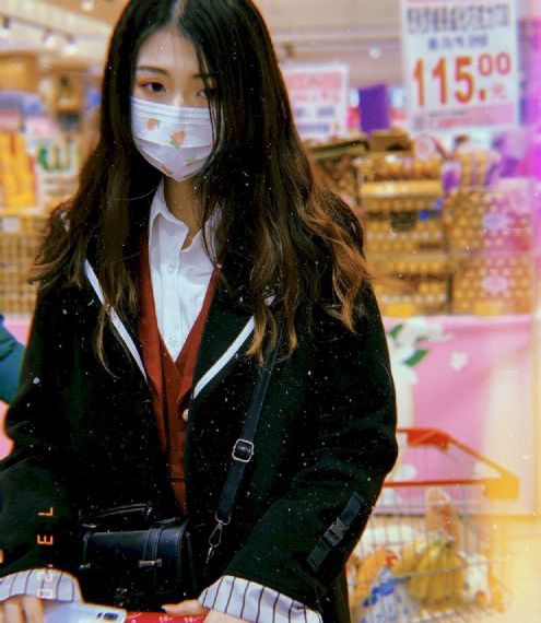 在宿舍女装撅着屁股被室友玩_超清神马在线观看
