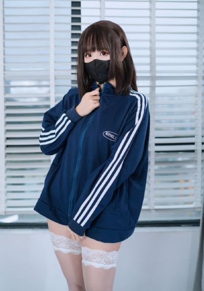 自驾游两对情侣互换伴侣_1080P迅雷电影在线