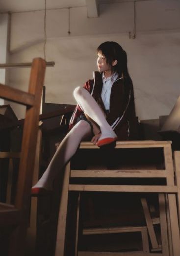 操中国美女全黄毛片_高清手机在线看