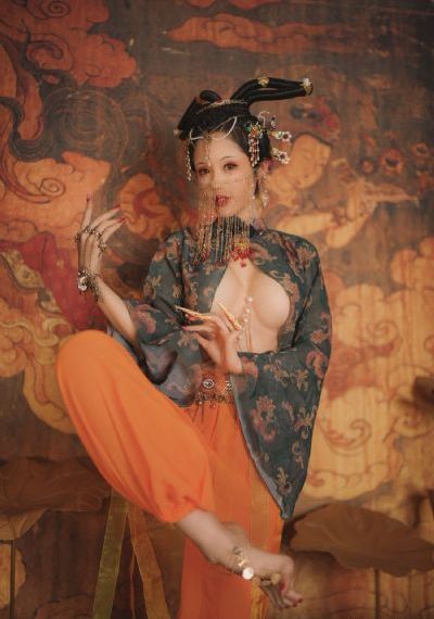 张筱雨的裸体艺术_BD英语神马影院在线
