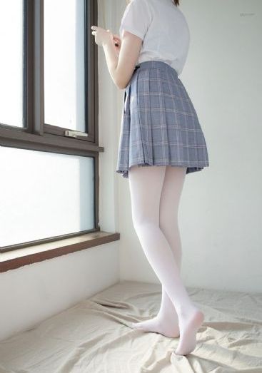 美女黄色毛片视频_720免费观看韩国