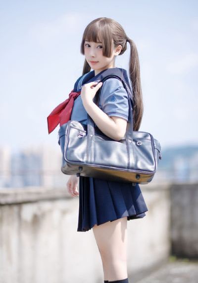 美女被扒胸吃奶免费网站_BD免费播放