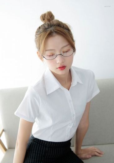 想尿却尿不出来的原因_JVID性感写真